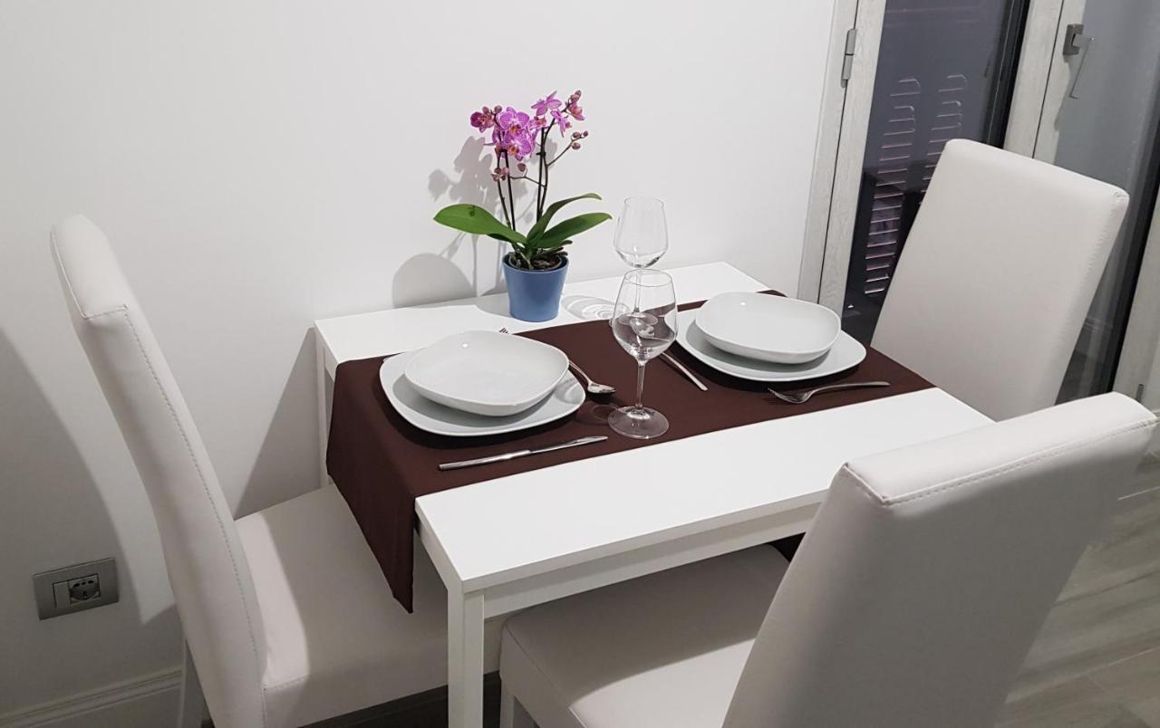 Duomo Platinum Apartments ナポリ エクステリア 写真
