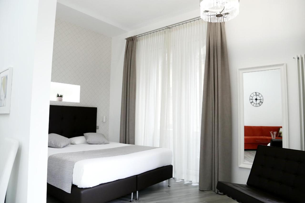 Duomo Platinum Apartments ナポリ エクステリア 写真