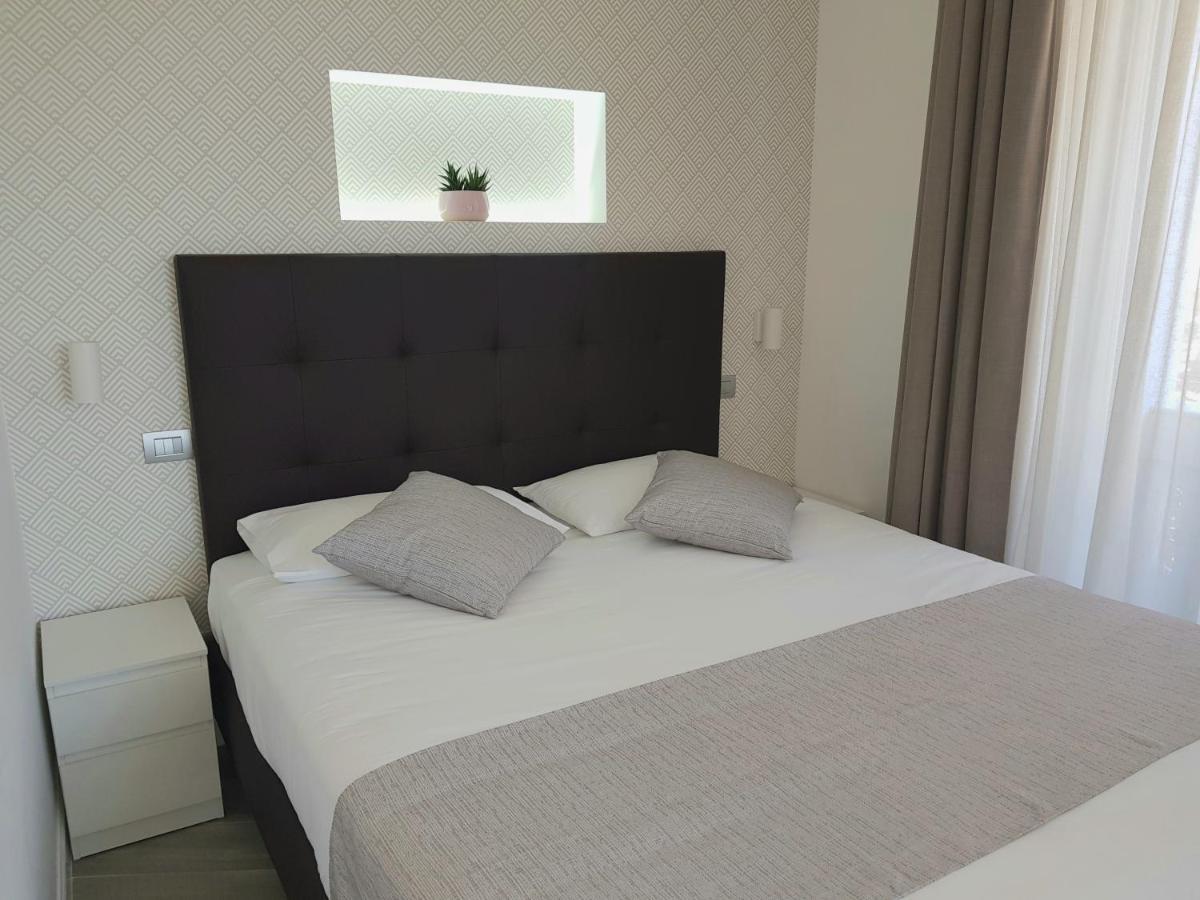 Duomo Platinum Apartments ナポリ エクステリア 写真