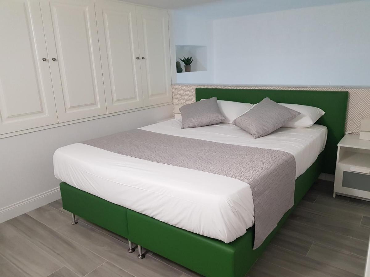 Duomo Platinum Apartments ナポリ エクステリア 写真