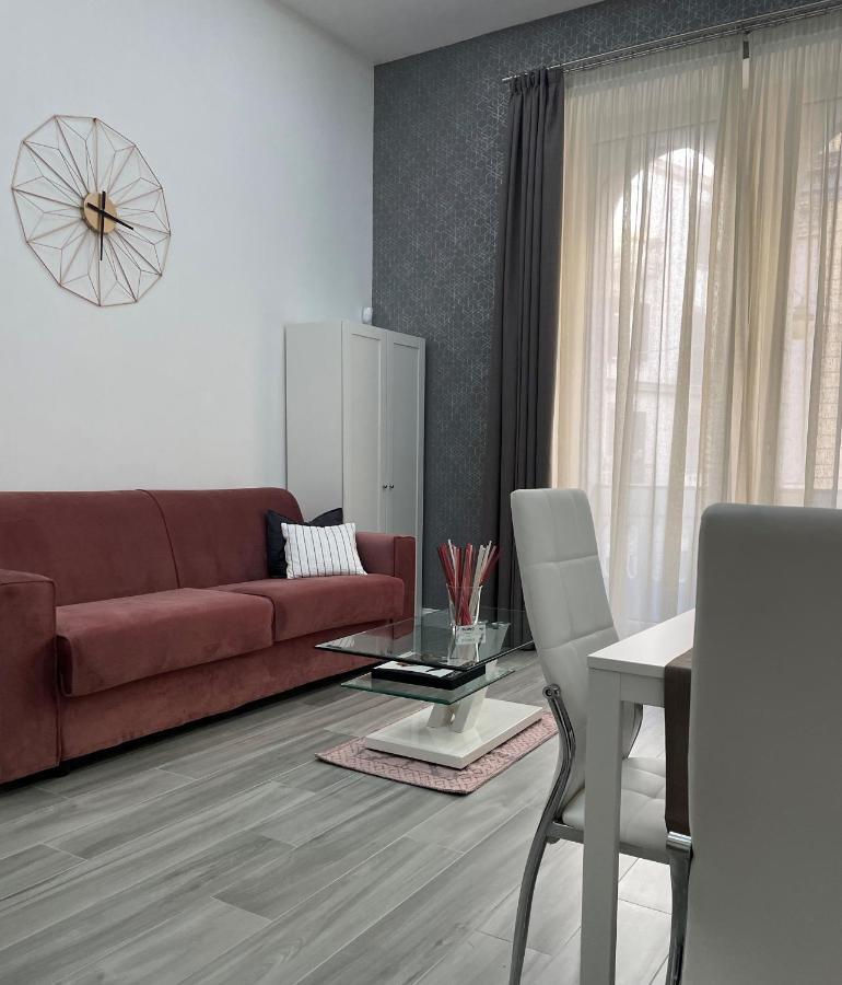 Duomo Platinum Apartments ナポリ 部屋 写真