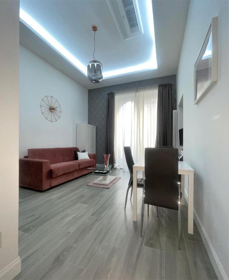 Duomo Platinum Apartments ナポリ 部屋 写真